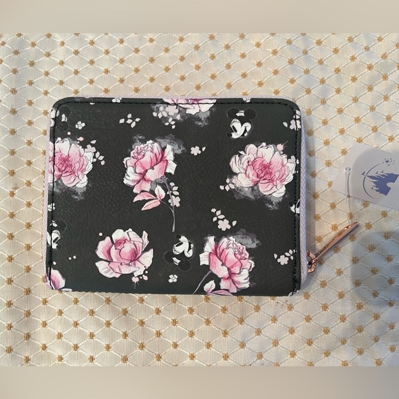 Disney LOUNGEFLY Minnie Mouse Pink Floral Saddle Bag Crossbody Purse Wallet Set - Picture 7 of 10